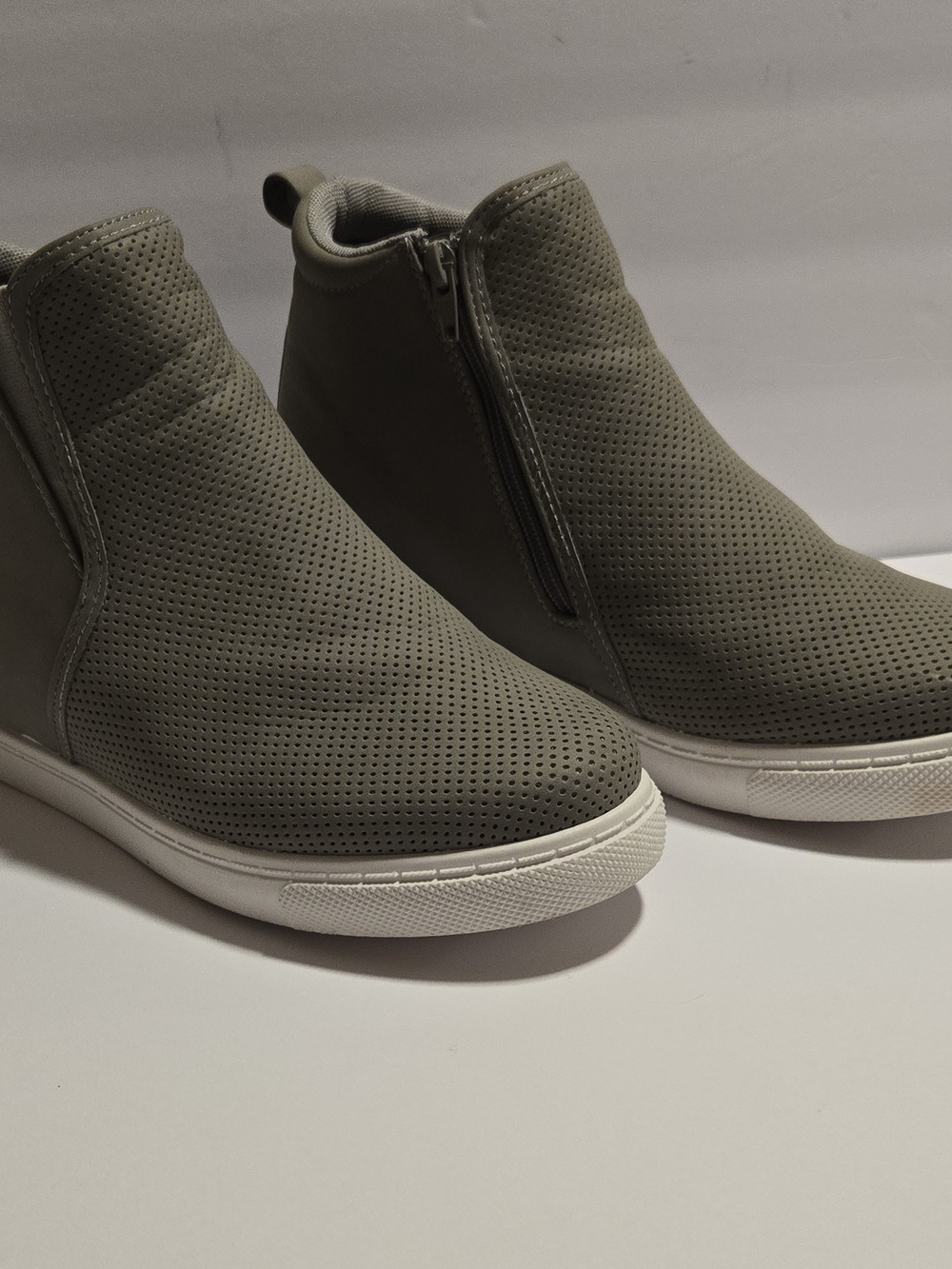 Outwoods Olive Perforated Zip Ankle Sneakers